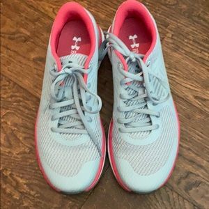 Under Armour Tennis shoes sneakers